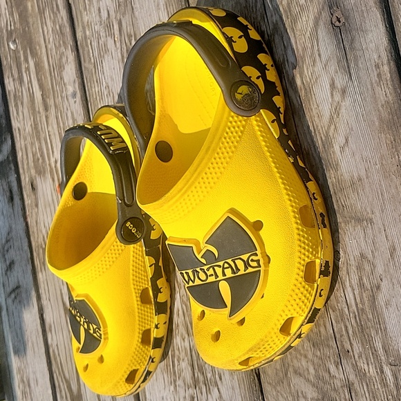 Wu-Tang Crocs (13c) - Picture 6 of 7